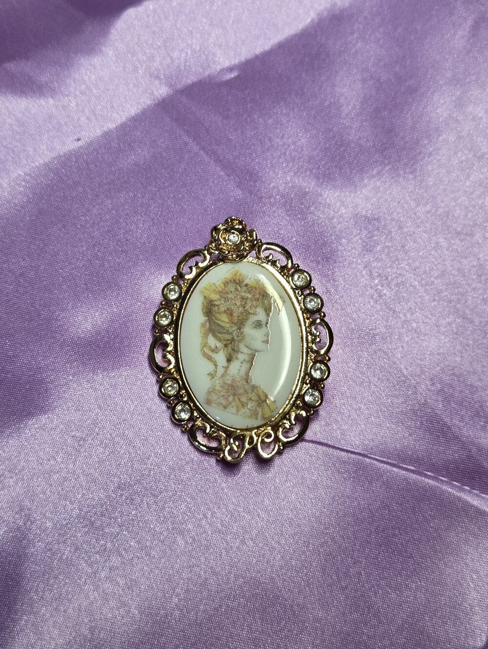 Vintage Avon President's Club Female Pin